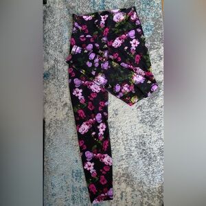 Old Navy XS Active Black Leggings with Purple Floral